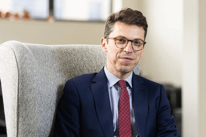 The global energy sector faces a critical void today. Authorities confirmed that a leading MIT professor was shot and killed at his home. Nuno F.G. Loureiro was the Director of MIT’s Plasma Science and Fusion Center. This tragedy impacts the scientific community deeply. A Targeted Loss for Science Nuno Loureiro was 47 years old. He led one of the largest labs at MIT. His work focused on plasma physics and fusion energy. This field is vital for future clean energy solutions. The loss of such a figure disrupts ongoing research. His death is not just a local crime. It is a blow to the national industrial base. The Plasma Science and Fusion Center supports over 250 researchers. Loureiro’s leadership was central to their strategy. Investigation Details The incident occurred on Monday night in Brookline, Massachusetts. Police received reports of gunfire around 8:30 p.m. Officers arrived at the scene quickly. They found Loureiro with multiple gunshot wounds. Responders transported him to a Boston hospital. He died from his injuries on Tuesday morning. Police launched a homicide investigation immediately. The Norfolk District Attorney is leading the case. No suspects are in custody yet. Investigators believe this was not a random act. They checked for links to other recent shootings. No connection was found to the events at Brown University. Industry Impact and Reaction Colleagues describe this as a shock. The President of Portugal called it an "irreplaceable loss." Loureiro was a native of Portugal. He joined the MIT faculty in 2016. His work connected international research efforts. Investors in deep tech should note this disruption. The "tough tech" sector relies on specific intellectual capital. Losing a director of this caliber creates a vacuum. Projects may face delays. Security at high-profile academic centers may increase. Key Facts Victim: Nuno F.G. Loureiro, 47 Role: Director, MIT Plasma Science and Fusion Center Location: Brookline, Massachusetts Status: Active homicide investigation; no arrests Future Outlook The search for the shooter continues. The scientific community waits for answers. MIT is offering support to students and staff. The fusion energy sector must now adjust its leadership. This event highlights the fragility of human capital in high-stakes research. Final Thoughts: The industry will watch the investigation closely. MIT professor was shot, but his research legacy remains vital. Justice must be swift to restore stability.